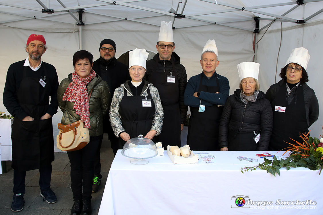 VBS_5630 - 10.ma Fiera Nazionale del Tartufo e Fiera dei Santi.jpg